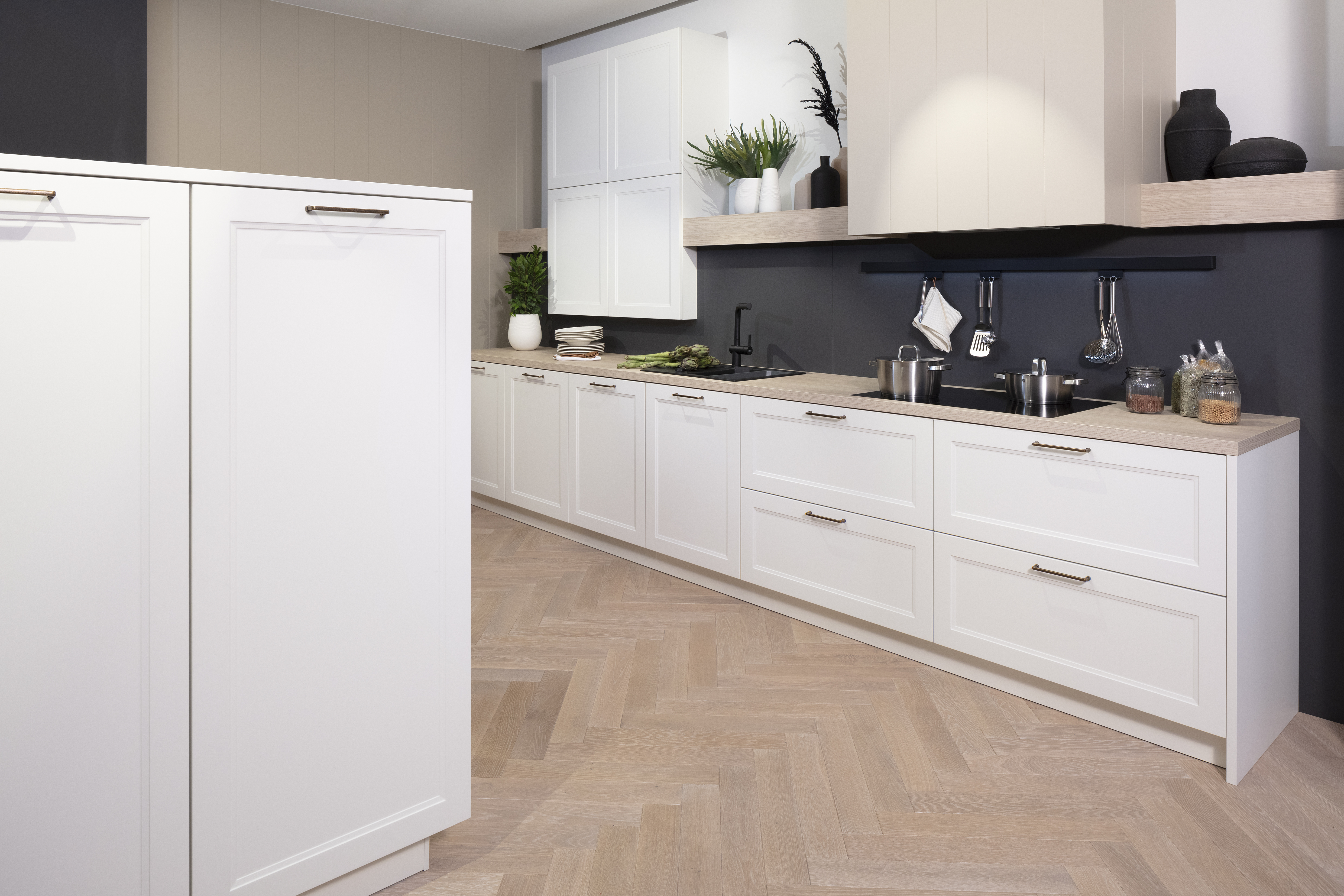 Häcker-Küche Ravenna Ultramatt mit Feineichen-Dekor